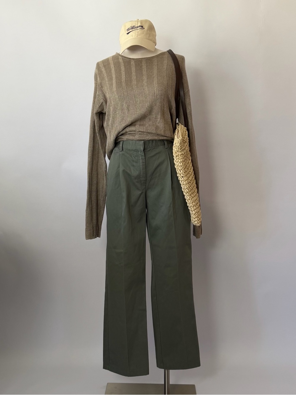 Vintage Geoffrey Beene Sport High-Waisted Pleated Wide Leg Trousers. - Picture 2 of 9